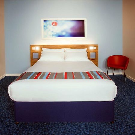 Travelodge Widnes Esterno foto